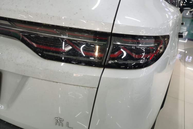 Used BYD Song L DM-i 2024 112 km Leading Edition