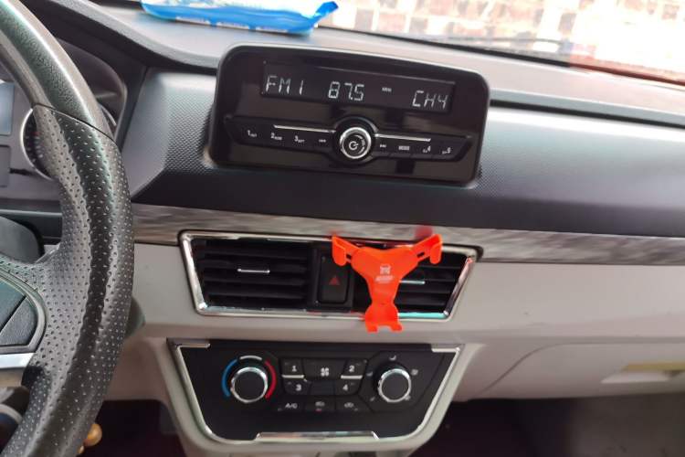 Used Jinbei New Hiace X30L 2019 1.5L Cargo Van Wealth Edition China VI SWC15M
