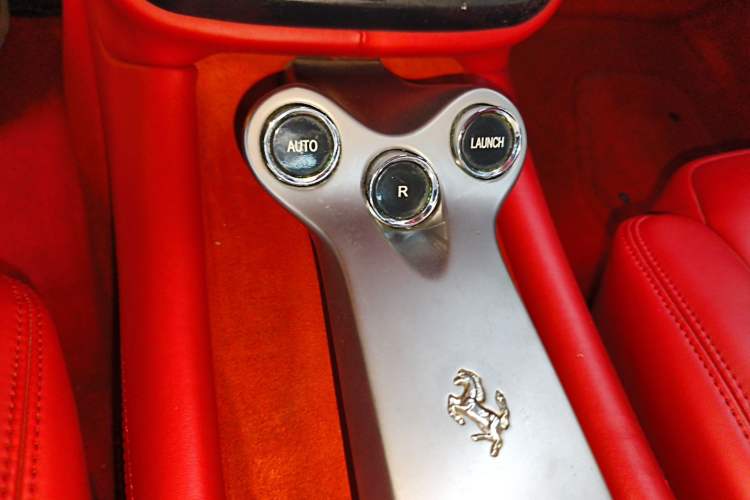 Used Ferrari California T 2009 4.3L Standard Edition Gear Lever