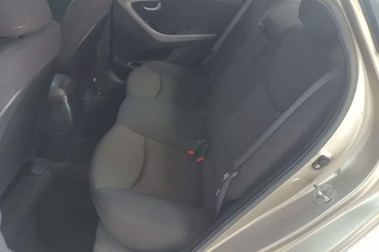 Used Hyundai Elantra (5th Generation / Langdong) 2016 1.6L Automatic Prestige Model Left Rear Seat