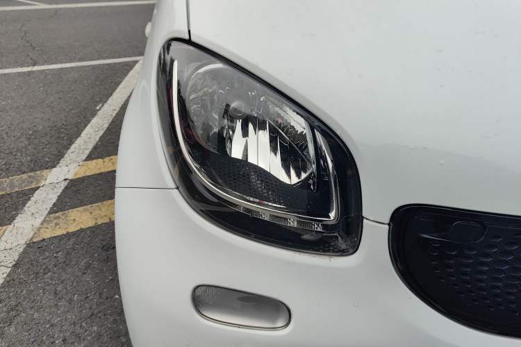 Used smart forfour 2016 1.0L 52 kW Passion Edition