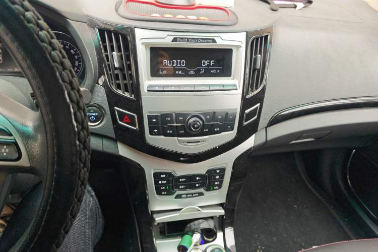 Used BYD e5 2018 450 Smart Connect Enjoyment Version
