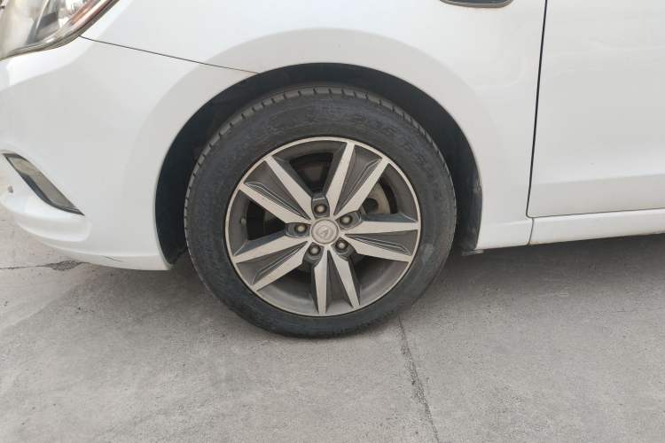 Used CHANGAN Eado 2015 1.6L Manual Luxury Model China V Standard Left Front Wheel Hub