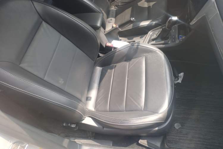 Used Volkswagen Lavida 2015 230TSI DSG Comfort Edition
