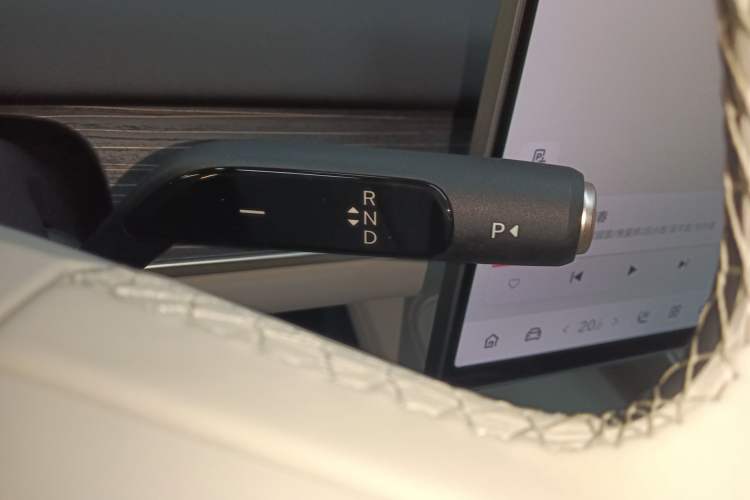 Used ONVO L60 2024 60 kWh All-Wheel Drive
