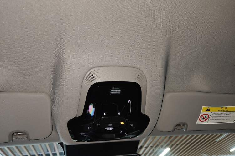 Used Alfa Romeo Giulia 2017 2.0T 200HP Elite Edition Headliner