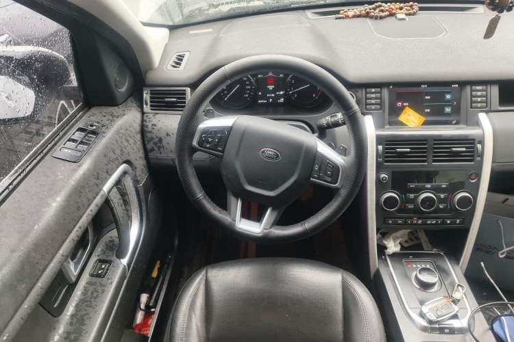 Used Land Rover Discovery Sport 2018 240 PS SE Version Steering Wheel