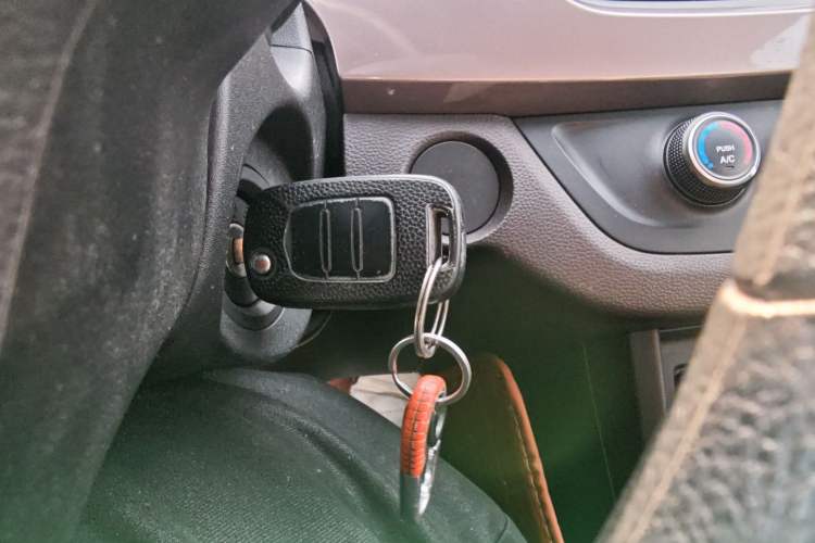 Used Baojun 310W 2017 1.5L Manual Comfort Version China V