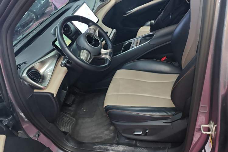 Used BYD Dolphin 2023 420 km Fashion Edition

