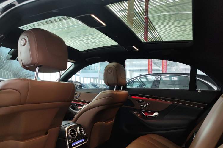 Used Mercedes-Benz S-Class 2017 S 320 L Business Upgrade Edition Headliner