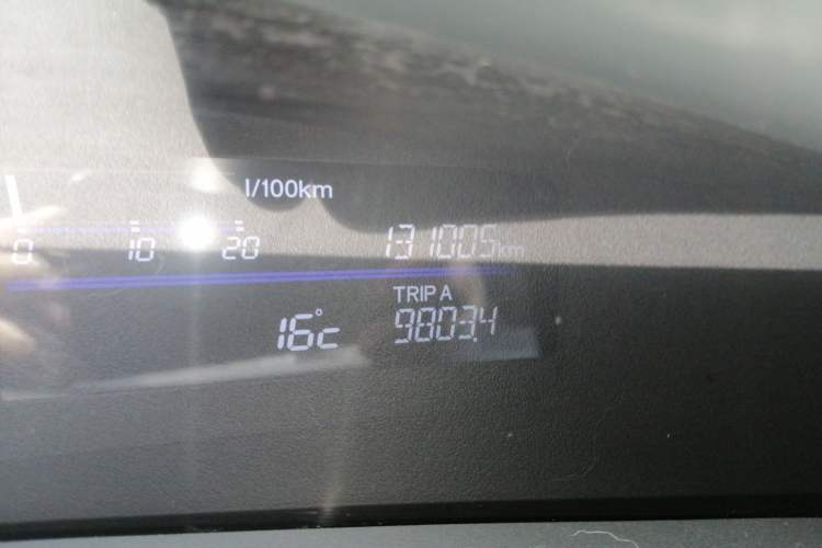 Used Honda Jade 2017 1.8L Automatic Classic Edition 5 seats