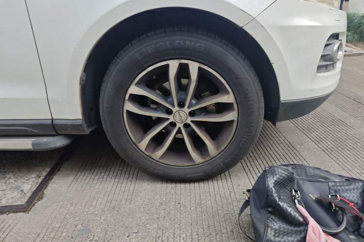 Used Zotye T600 2016 2.0T DCT Prestige Edition
