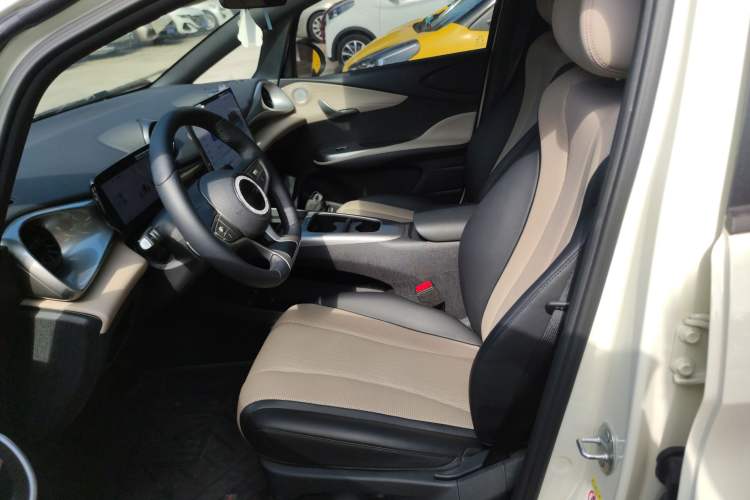 Used BYD Dolphin 2025 Intelligent Driving Version 410 km Fashion Edition Left Front Seat