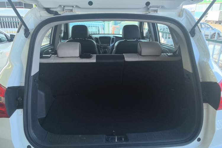 Used CHANGAN CS35 2017 1.6L Manual Luxury Model
