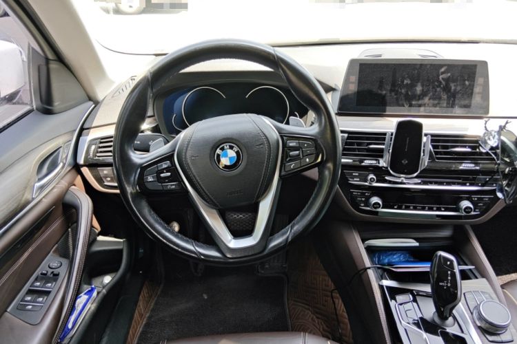 Used BMW 5 Series 2018 530Li xDrive Luxury Package Steering Wheel