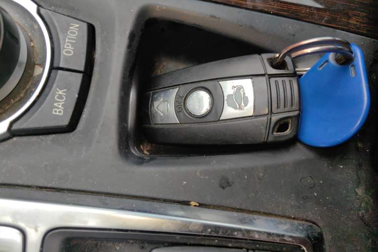 Used BMW X6 2011 xDrive35i Vehicle Key