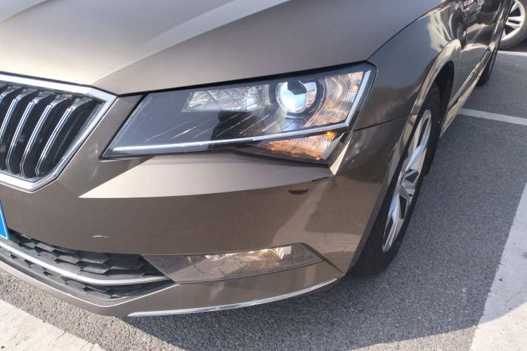 Used Skoda Superb 2016 TSI330 DSG Innovation Edition Left Front Headlight