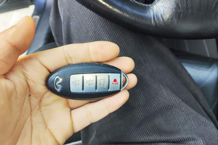 Used Infiniti G Series 2010 G25 Sedan Sport Edition Vehicle Key