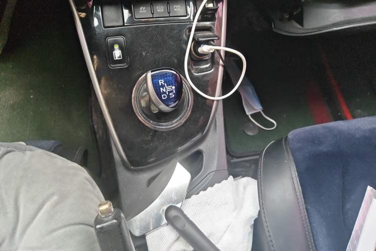 Used Toyota Corolla 2016 Dual-Engine 1.8L E-CVT Luxury Edition