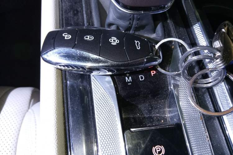 Used Hongqi H5 2023 2.0T Automatic Smart Connect Flagship Edition
