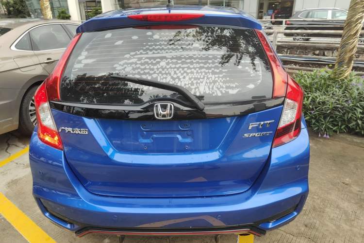 Used Honda Fit 2018 1.5L CVT Trendy Sports Edition

