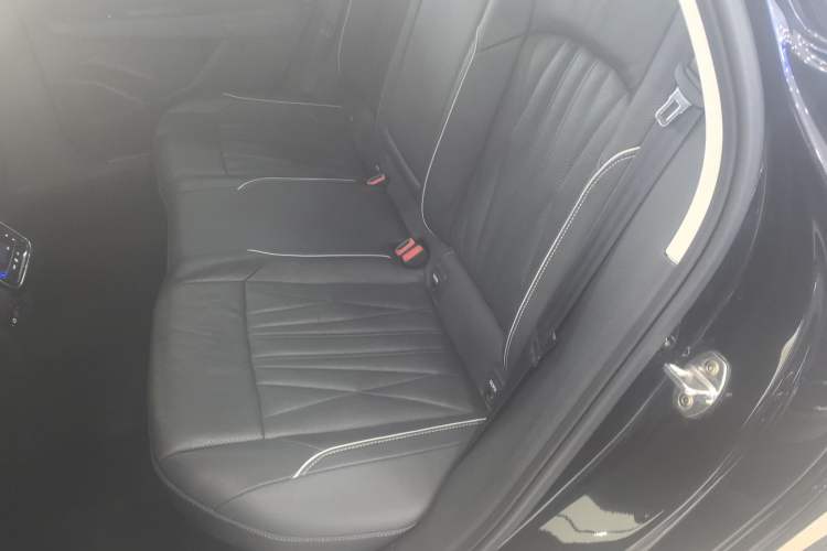 Used Volkswagen Passat 2023 330TSI Starry Luxury Edition
