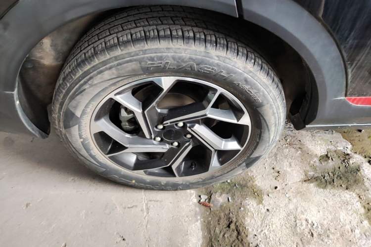 Used Dongfeng Aeolus AX7 2021 PRO 1.6T Automatic Intelligent Driving Edition Right Rear Wheel Hub