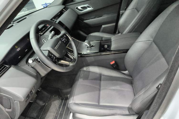 Used Land Rover Range Rover Velar 2024 Dynamic SE
