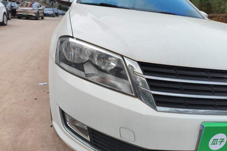 Used Volkswagen Lavida 2013 Revised Classic 1.6L Automatic Fashion Edition