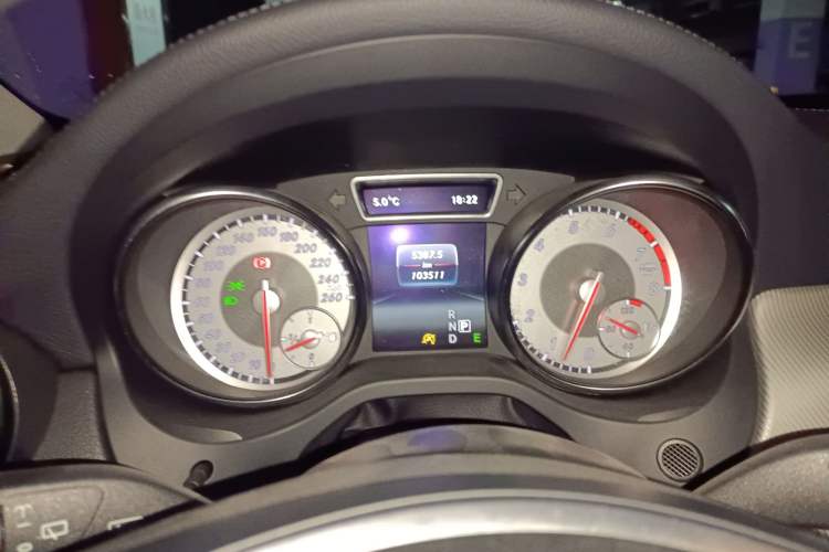 Used Mercedes-Benz GLA 2016 GLA 200 Fashion Model
