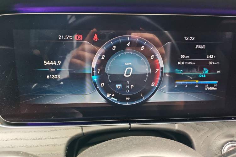 Used Mercedes-Benz E-Class 2018 E 200 4MATIC Convertible Coupe Instrument Cluster