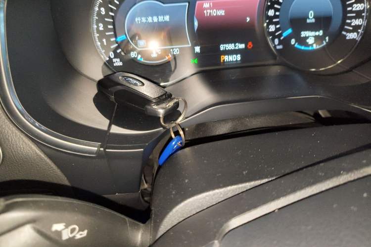 Used Ford Edge 2015 2.0T GTDi Four-Wheel Drive Prestige Model
