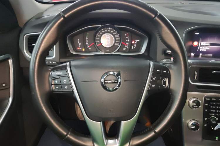 Used Volvo S60 2019 S60L Facelift T5 Intelligent Advanced Edition
