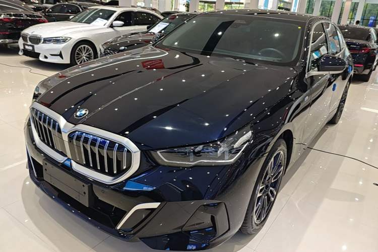 Used BMW 5 Series 2025 530Li Leading Model M Sport Package