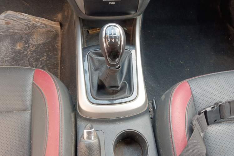 Used Changan Eado 2015 1.6L Manual Junku Model China V Standard
