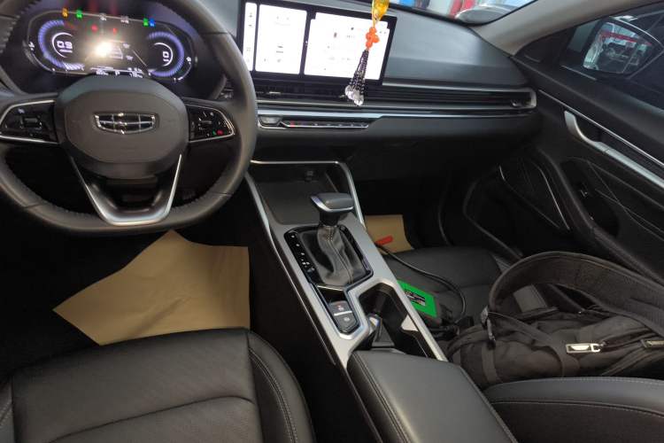 Used Geely Auto Emgrand 2023 4th Generation Champion Edition 1.5L CVT Luxury Model
