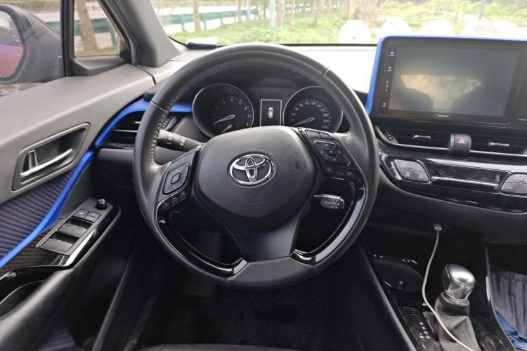 Used Toyota IZOA 2018 2.0L Yichi Version China VI Standard Steering Wheel