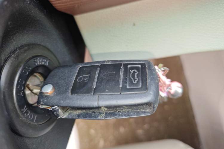 Used FORTHING Lingzhi 2018 M5L 2.0L 7-Seater Comfort Model
