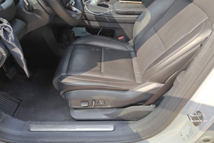 Used Nio ES6 2023 75 kWh Left Front Seat