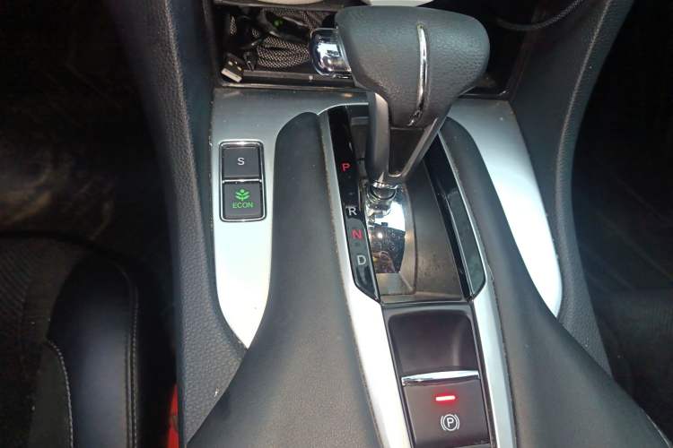 Used Honda Avancier 2017 240TURBO Two-Wheel Drive Elite Edition Gear Lever