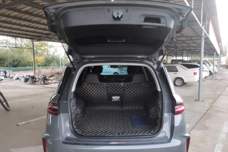 Used Geely Auto Vision X6 2021 PRO 1.4T Manual Luxury Model
