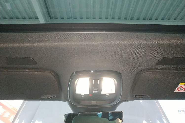 Used Volvo S90 2023 B5 Zhiyi Luxury Edition
