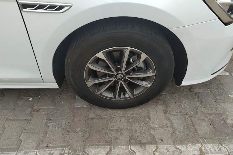 Used BYD Qin PLUS 2024 HONOR Edition DM-i 55KM Leading Model Right Front Wheel Hub