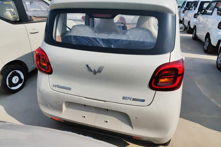Used Wuling Hongguang MINIEV 2025 Four-Door Version Advanced Edition Rear
