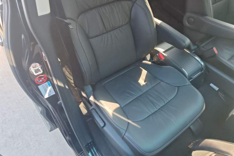 Used Honda Odyssey 2024 2.0L eHEV Sharp & Smart Edition