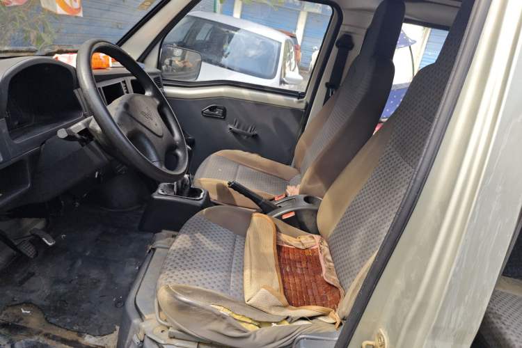 Used Wuling Zhiguang 2013 1.0L Practical Version
