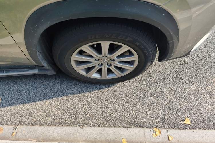 Used Lexus NX 2016 200 All-Wheel Drive FENGSHANG Version Right Front Wheel Hub