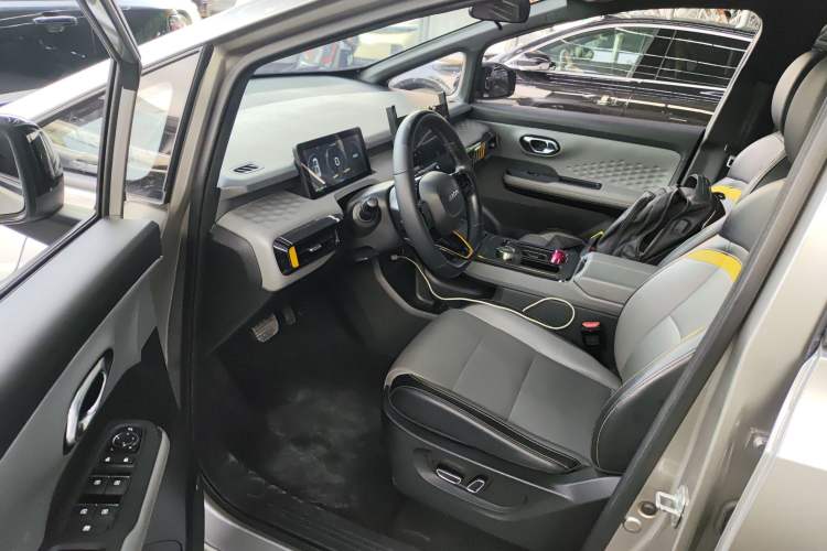 Used AION Y 2022 70 Intelligent Edition Lithium Iron Phosphate Driver Seat