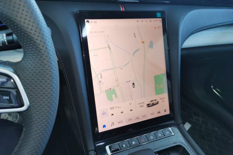 Used Hongqi H5 2025 1.5T DCT Qiyun 500 000th Unit Commemorative Edition Audio And AC Panel