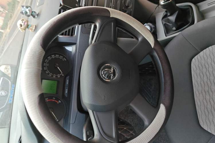 Used Skoda Rapid 2013 1.6L Manual Smart Selection Model
